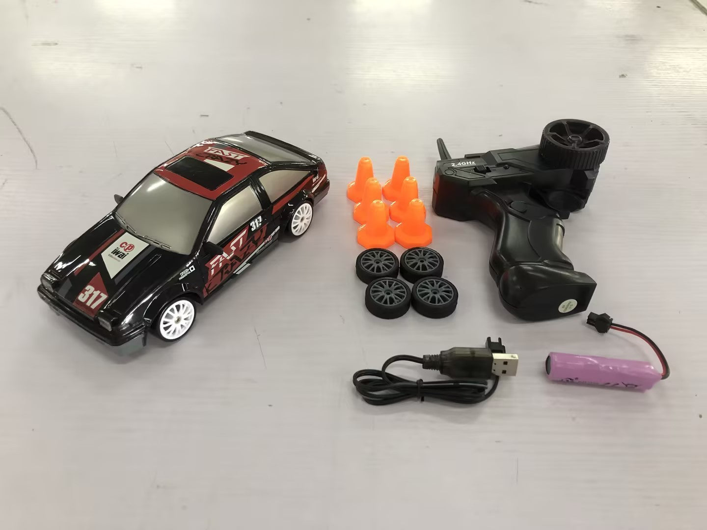 RC Drift Car 4WD – GTR/AE86 Modell mit Fernsteuerung