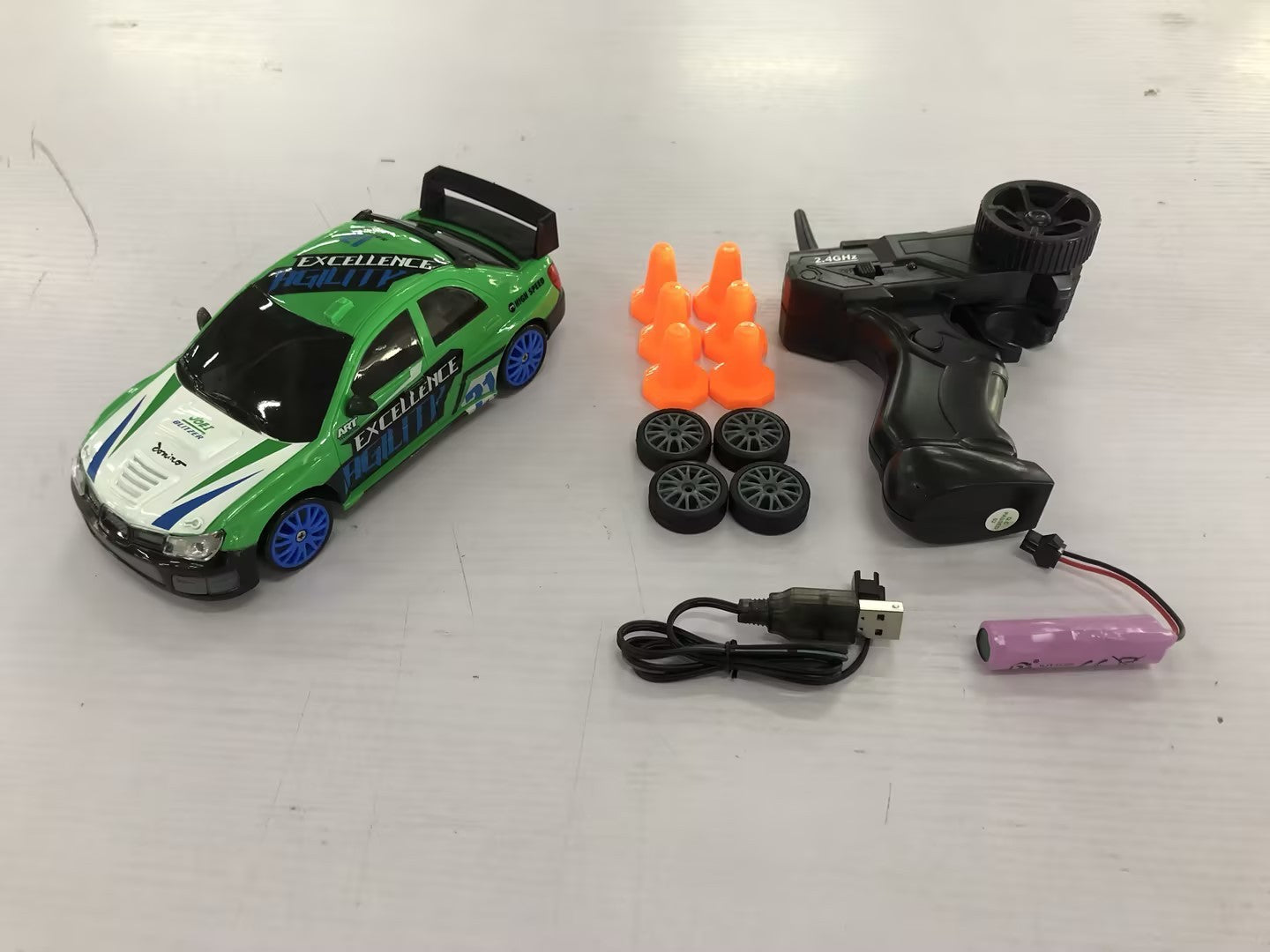 RC Drift Car 4WD – GTR/AE86 Modell mit Fernsteuerung
